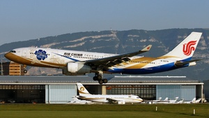 Photo of B-6076 - Airbus A330-243 operated by Air China