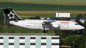 Photo of HB-IYU - British Aerospace Avro RJ100 operated by Swiss International Air Lines