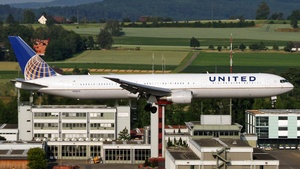 Photo of N59053 - Boeing 767-424(ER) operated by United Airlines