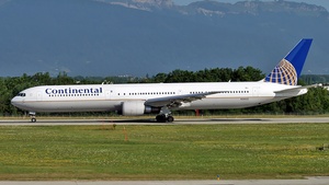 Photo of N59053 - Boeing 767-424(ER) operated by Continental Airlines