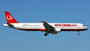 Photo of TC-ATB - Airbus A321-211 operated by Atlasjet