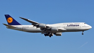 Photo of D-ABYJ - Boeing 747-830 operated by Lufthansa