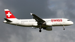Photo of HB-JLR - Airbus A320-214 operated by Swiss International Air Lines