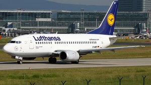 Photo of D-ABIF - Boeing 737-530 operated by Lufthansa