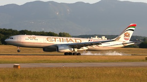 Photo of A6-AFB - Airbus A330-343 operated by Etihad Airways