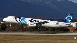 Photo of SU-GBV - Airbus A321-231 operated by Egyptair