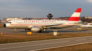 Photo of OE-LBP - Airbus A320-214 operated by Austrian Airlines