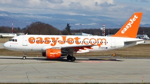 Photo of G-EZFO - Airbus A319-111 operated by easyJet