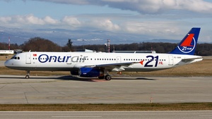 Photo of TC-OBR - Airbus A321-231 operated by Onur Air