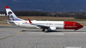 Photo of LN-NIC - Boeing 737-8JP operated by Norwegian Air Shuttle