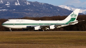 Photo of HZ-WBT7 - Boeing 747-4J6 operated by Kingdom Holding Company