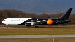 Photo of G-POWD - Boeing 767-36N(ER) operated by Titan Airways
