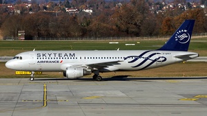 Photo of Airbus A320-211 - Geneva