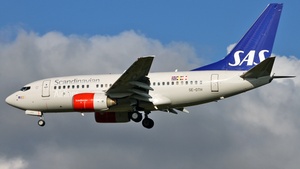 Photo of SE-DTH - Boeing 737-683 operated by SAS Scandinavian Airlines