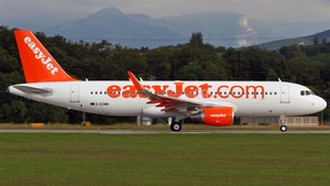 Photo of G-EZWN - Airbus A320-214 operated by easyJet