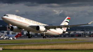 Photo of A6-EYR - Airbus A330-243 operated by Etihad Airways