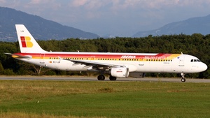 Photo of EC-IJN - Airbus A321-212 operated by Iberia