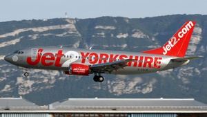 Photo of G-CELB - Boeing 737-377 operated by Jet2
