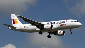 Photo of EC-IZR - Airbus A320-214 operated by Iberia