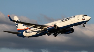 Photo of TC-SNP - Boeing 737-8HC operated by SunExpress