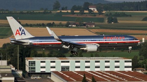 Photo of N352AA - Boeing 767-323(ER) operated by American Airlines