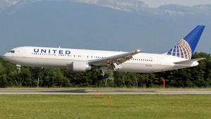 Photo of N643UA - Boeing 767-322(ER) operated by United Airlines