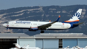 Photo of TC-SUI - Boeing 737-8CX operated by SunExpress