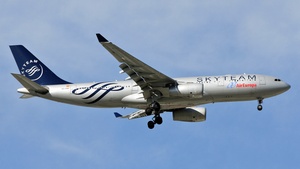 Photo of EC-LNH - Airbus A330-243 operated by Air Europa