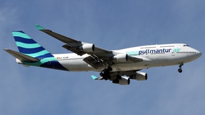 Photo of EC-KSM - Boeing 747-412 operated by Pullmantur Air