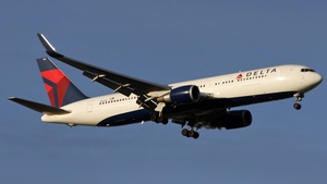 Photo of N1613B - Boeing 767-332(ER) operated by Delta Air Lines