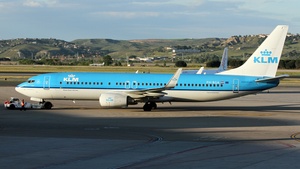 Photo of PH-BGA - Boeing 737-8K2 operated by KLM Royal Dutch Airlines