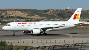 Photo of EC-LUD - Airbus A320-214 operated by Iberia Express