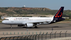 Photo of OO-SNF - Airbus A320-214 operated by Brussels Airlines