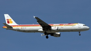 Photo of EC-IJN - Airbus A321-212 operated by Iberia