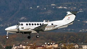Photo of HB-GJP - Beechcraft B300 Super King Air 350 operated by BergAir