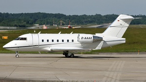 Photo of D-AAAX - Bombardier Challenger 604 operated by Air Independence