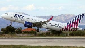 Photo of SX-TEC - Airbus A320-251N operated by Sky Express