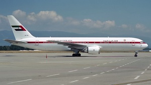 Photo of A6-SUL - Boeing 767-341(ER) operated by Abu Dhabi Amiri Flight