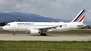 Photo of F-HZFM - Airbus A320-216 operated by Air France