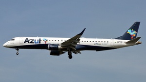 Photo of PR-AUP - Embraer ERJ-195LR operated by Azul