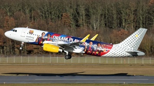 Photo of EC-MQE - Airbus A320-232 operated by Vueling