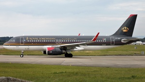 Photo of JY-AZC - Airbus A320-232 operated by Royal Jordanian Airlines