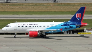 Photo of OM-BYA - Airbus A319-115(CJ) operated by Government of Slovakia