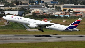 Photo of PT-MUH - Boeing 777-32W(ER) operated by LATAM Airlines Brasil
