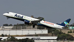 Photo of PR-AXU - Embraer ERJ-195LR operated by Azul