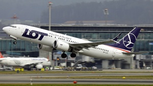 Photo of SP-LVT - Boeing 737 MAX 8 operated by LOT Polish Airlines