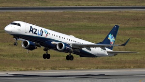 Photo of PR-AUI - Embraer ERJ-195LR operated by Azul