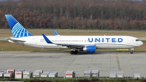 Photo of N651UA - Boeing 767-322(ER) operated by United Airlines