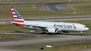 Photo of N786AN - Boeing 777-223(ER) operated by American Airlines