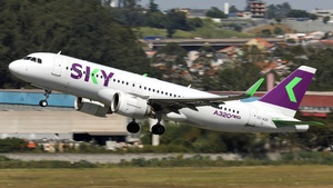Photo of CC-AZH - Airbus A320-251N operated by Sky Airline